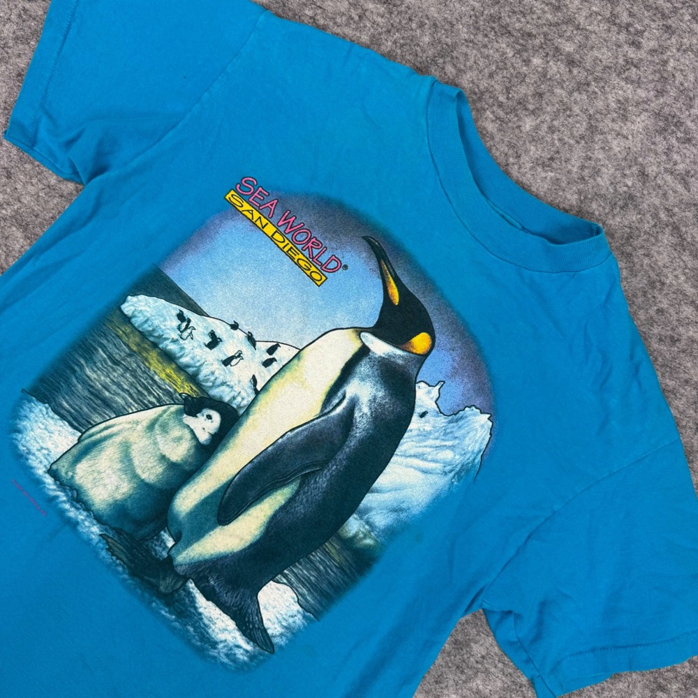 *STAINS Vintage 90s Sea World Penguin Graphic Tee Mens Medium Blue Hanes Beefy-T